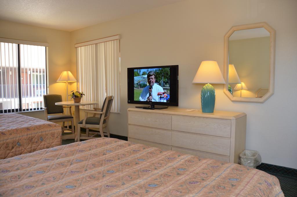 Cypress Cove Nudist Resort Poinciana Chambre photo